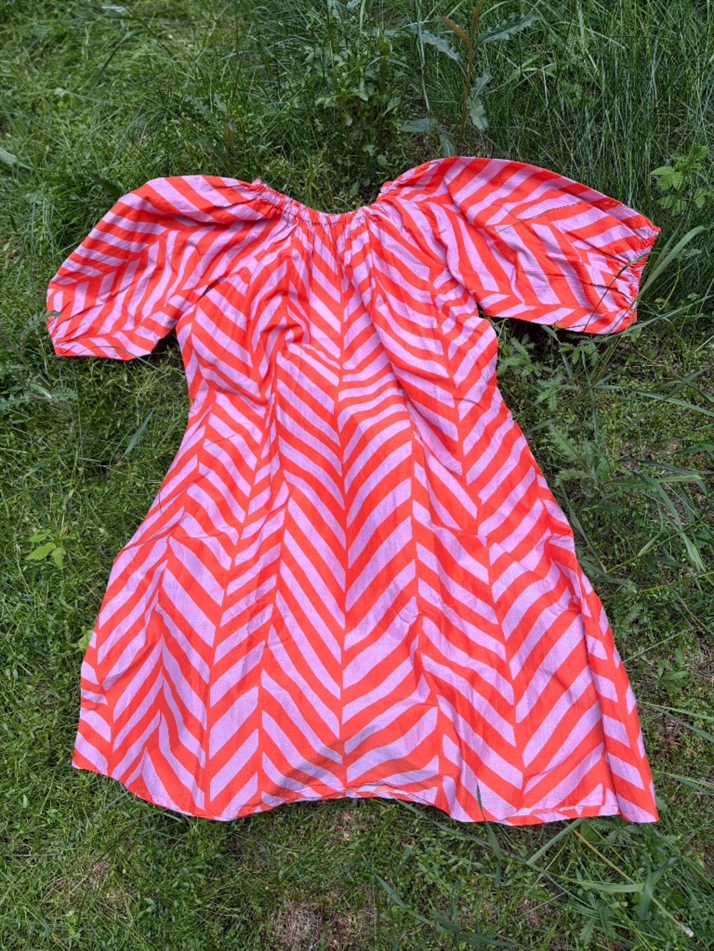 Nikki Chasin ballad dress in tomato/ orchid chevron pattern